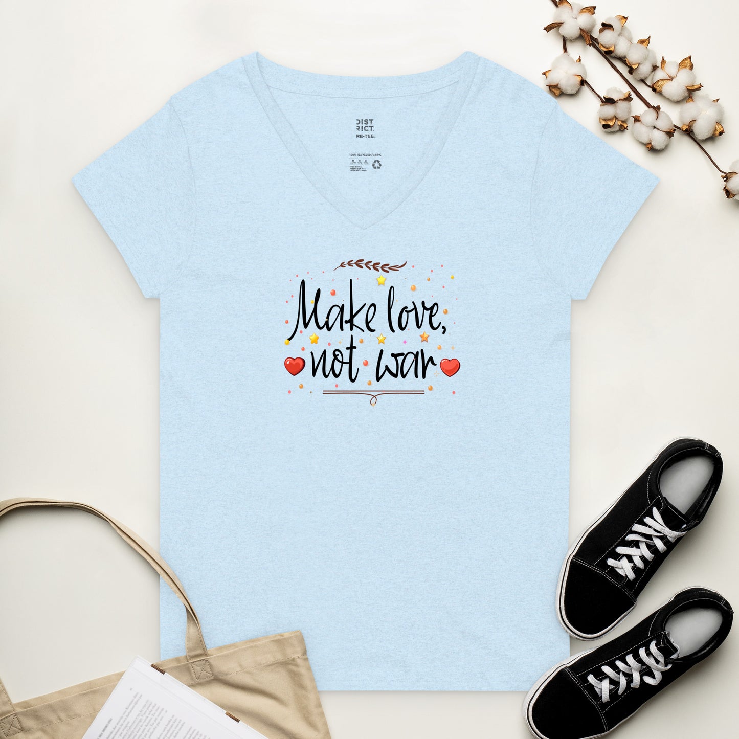 Make Love not War Women’s recycled v-neck t-shirt